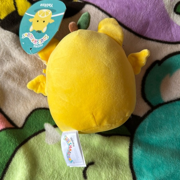 Yalitza the lemon bat squishmallow NWT - Picture 5 of 6